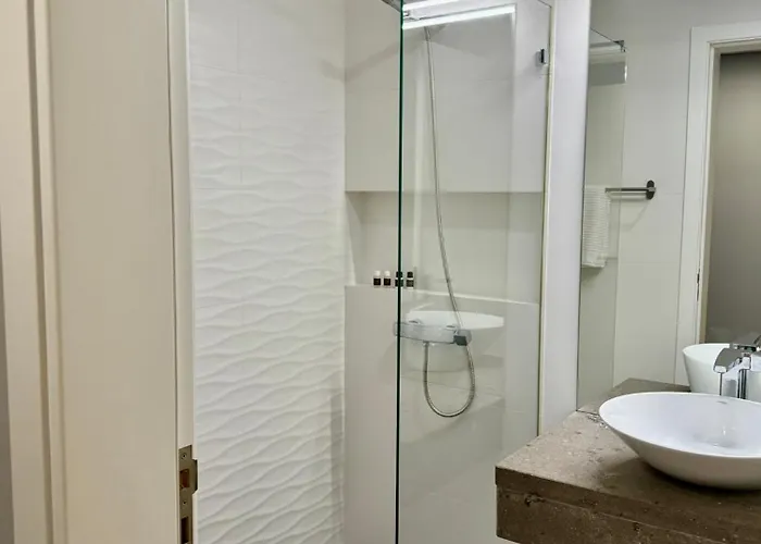 בית הארחה Vera Cruz Angra do Heroísmo